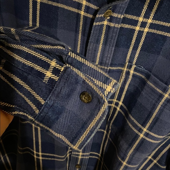 L.L bean long sleeve button down large - Picture 3 of 5
